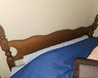 Twin bed