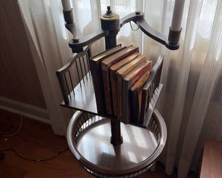 Antique 2arm lamp end table