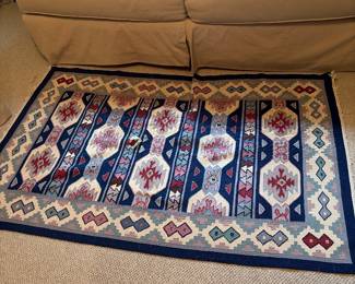 Hand make rug