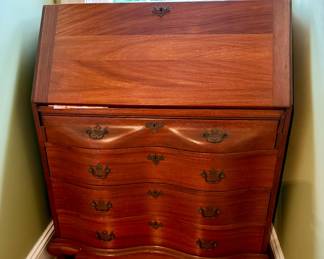 Balk & Claw Mahogany Governor Winthrop Desk/Chest