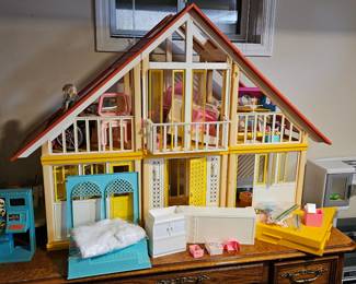 1978 Mattel Barbie A-Frame Dreamhouse