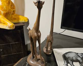Giraffe statues 