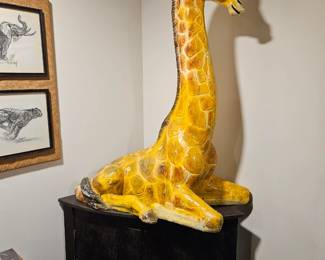 Giraffe statue