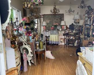 A cottage full of treasures come take a peek