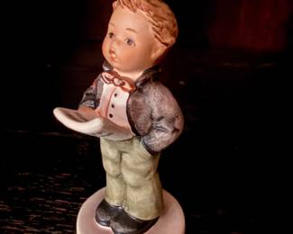 Goebel M.I. Hummel “Soloist”, HUM #135