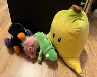 Steven Universe Pink Lion Kurzgesagt Duck Oglaf Lizard Of Guilt  Mario Banana