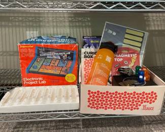 Curiosity Box Of Science Projects Glass Beakers  Electronic Project Lab