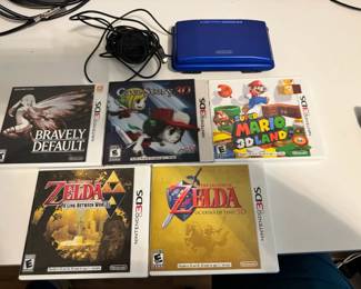 Nintendo 3DS Game System With Zelda  Other Games