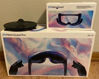 Meta Quest Pro with Full Light Blocker