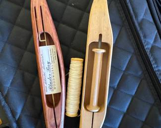 weaving Shuttles with bobbins