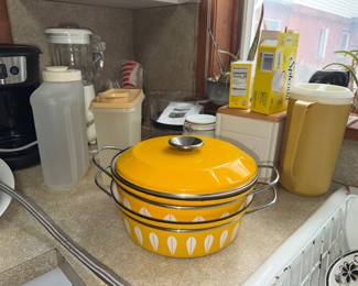 Catherineholm Lotus Yellow Enamelware casserole pots