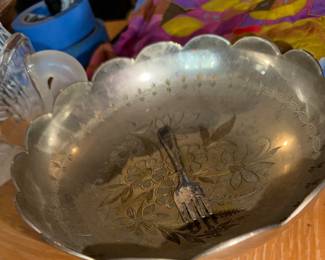 Hammered aluminum bowl