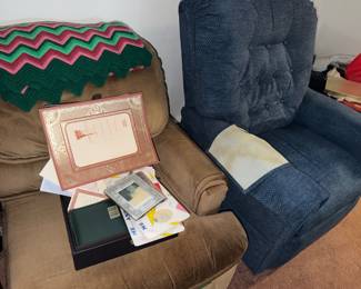 comfy chairs
