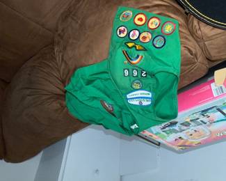 Girl Scout Junior uniform 1980s
