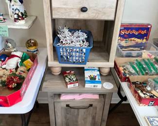 PAIR OF SIDE TABLES