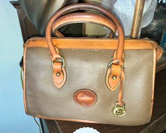 NICE DOONEY & BOURKE PURSE