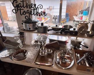 LOTS OF GREAT KITCHENWARE