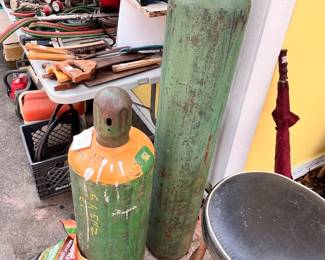 WELDING TANKS