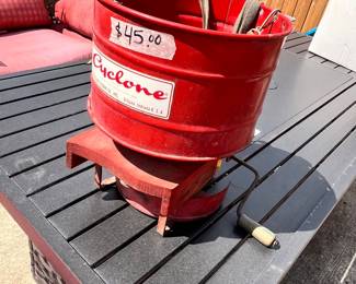 CYCLONE SEEDER