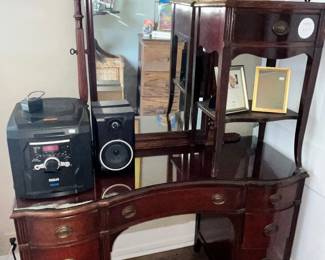 DUNCAN PHYFE VANITY, MIRROR, NITE TABLE