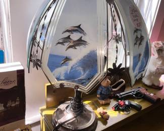 DOLPHIN TOUCH LIGHT