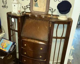 ART DECO SECRETARY