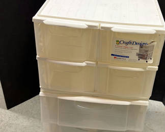 Lot 76: 6 Drawer Helper Cart