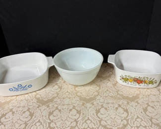 Lot 3: Vintage Pyrex Bowl and 2 pcs Corning Ware