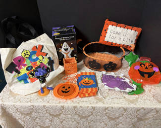 Lot 90: Halloween Decorations and Accessories Lot