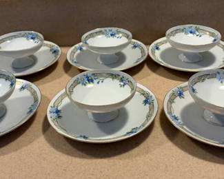 Lot 12: 6 Vintage Nippon Soup Bowls with Bottoms