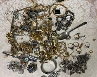 Lot 2: Vintage Costume Jewelry Lot