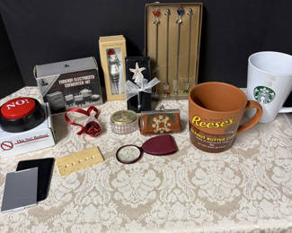 Lot 77: Lot of Various Items