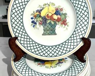 Villeroy  Boch Basket Dinner Plates 