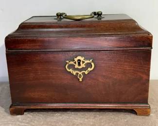 Georgian 18th Century Mahogany Tea Caddy