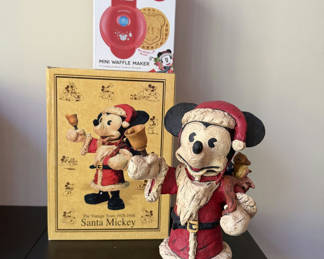 Lot 1: Dept 56 Santa Mickey Mouse  Figurine & Disney Mini Waffle Maker