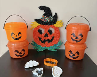 Lot 17: Vintage Halloween McDonald’s Pails, Popcorn Jack O’Lantern & Hallmark Cookie Cutters