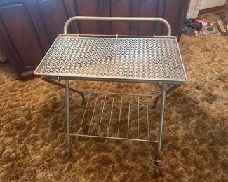 MCM Metal Stand