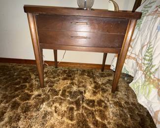 Pair of Broyhill Saga  Night Stands 
