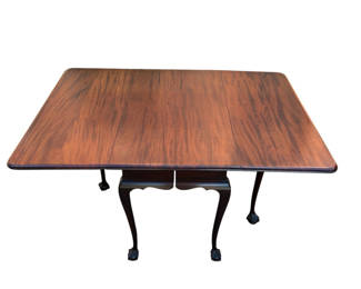 Lot 40: Mahogany Drop Leaf Dinning Table