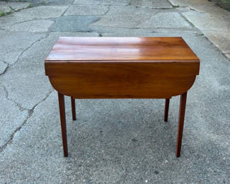 Lot 20: Antique Drop Leaf Table