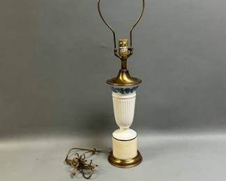 Lot 24: Vintage Wedgwood Queensware Lamp