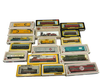 Lot 55: Bachmann HO Scale Trains