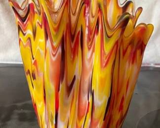 check platter vase