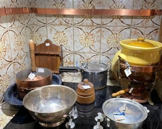 pots and pans and ceramic fontdue pot