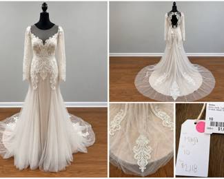NWT Monica Loretti Bridal Gown Size 10 Blush Ivory Lace Mermaid Wedding Gown