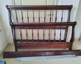 Leggett Platt Full Size Wooden Spindle Sleigh Bed Frame with Metal Rails