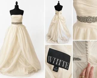 WHITE by Vera Wang Size 8 Strapless Rhinestone Belt Tulle Wedding Gown