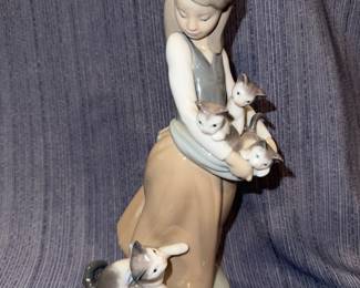 Lladro Figurine