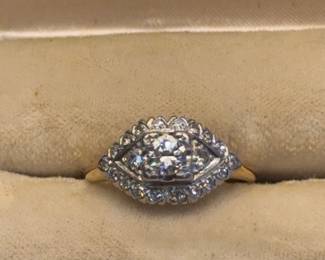 Beautiful art deco diamond 14k gold ring 