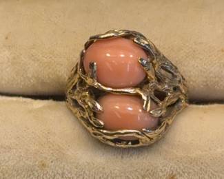 Beautiful double coral 14k gold ring 